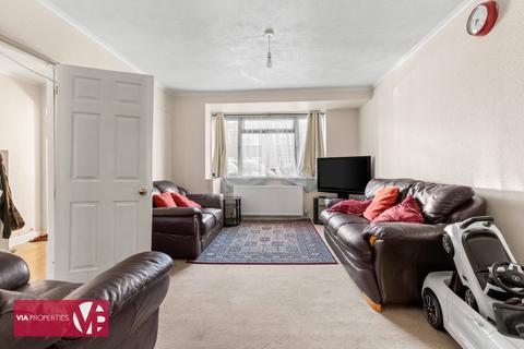 undefined, Long Moor, Waltham Cross EN8
