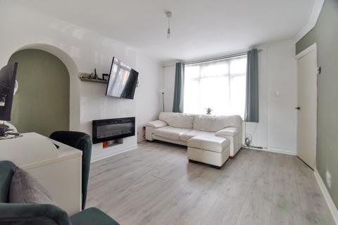 3 bedroom terraced house for sale, Fourth Avenue, Gillingham, ME7