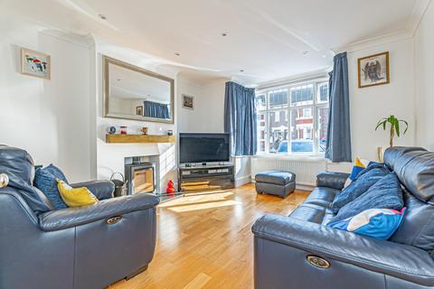 4 bedroom semi-detached house for sale, Southcourt Avenue, Leighton Buzzard