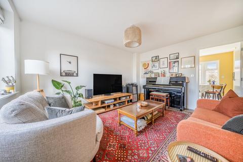 2 bedroom semi-detached house for sale, Barwick Avenue, Bury St. Edmunds IP32