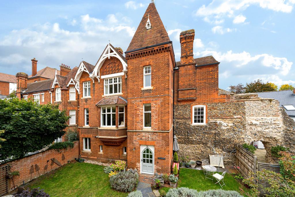 1359970-1-68d68d7d7fa1d-ARW-1