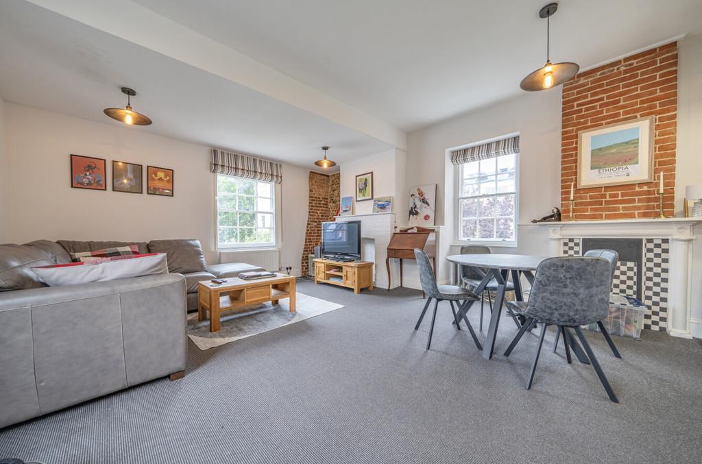 1359970-15-68d6aa1bba76c