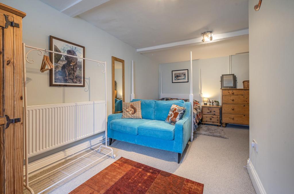 1359970-21-68d6aa3fd630c