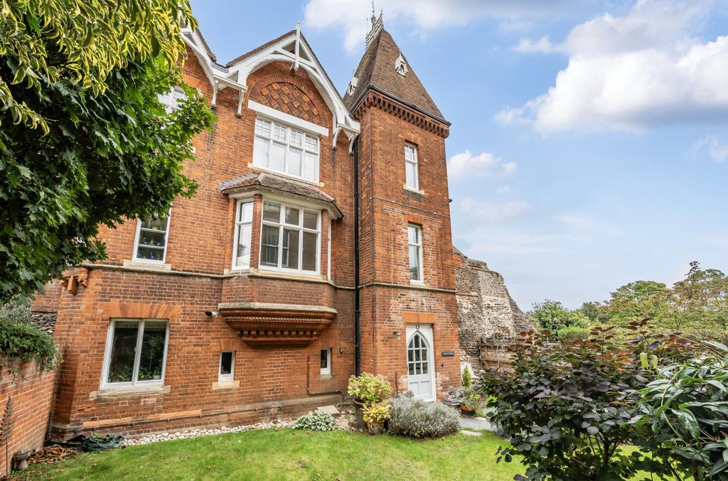 1359970-7-68d6a9ebdb98c