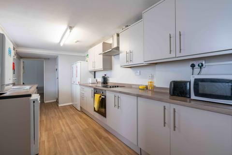 1 bedroom terraced house to rent, Luxury student house with ensuites - Carholme Road - 26/27