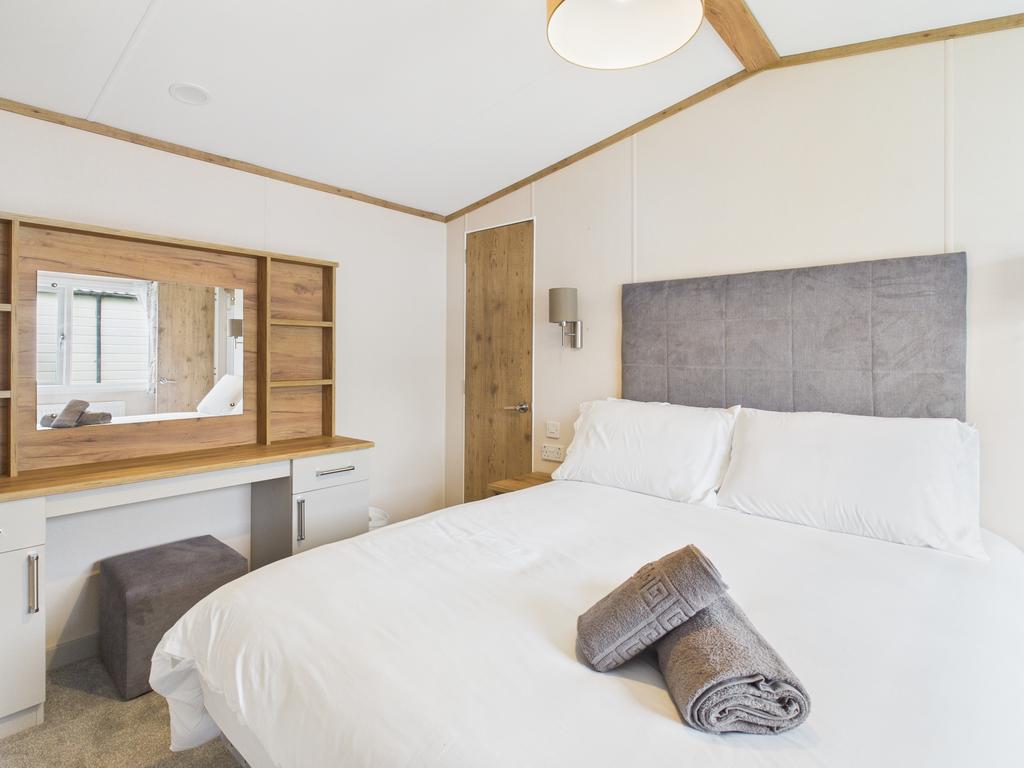 Master Bedroom - Regal Hemsworth