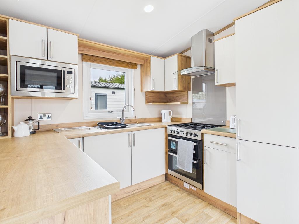 Kitchen - Regal Hemsworth