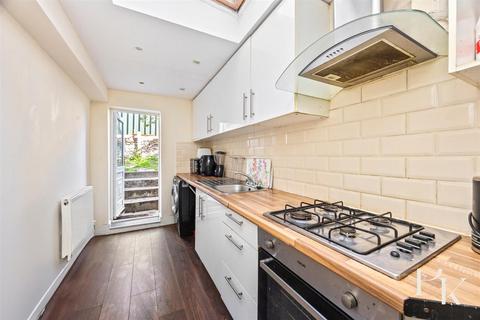 2 bedroom flat for sale, Campbell Road, Brighton BN1