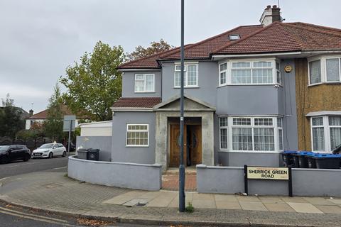 6 bedroom house for sale, Sherrick Green Road, London, NW10