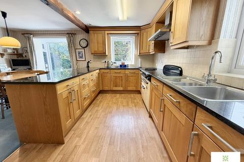 4 bedroom detached house for sale, Manor Close, Stokesley, North Yorkshire
