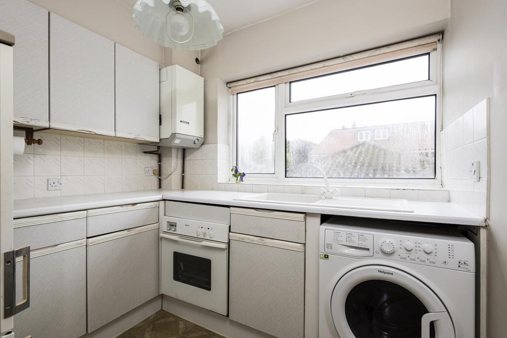 12 Hendon Lodge-200