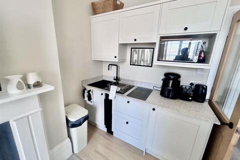 undefined, Lind Street, Ryde