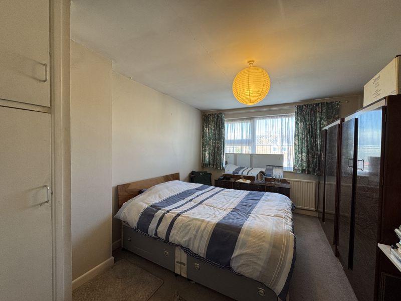 Bedroom `