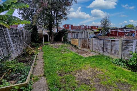 undefined, Worcester Gardens, Greenford