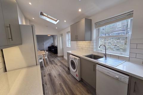 undefined, Exon Street, LONDON, SE17 2JW