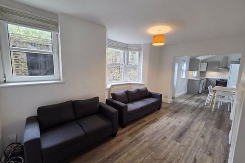 undefined, Exon Street, LONDON, SE17 2JW