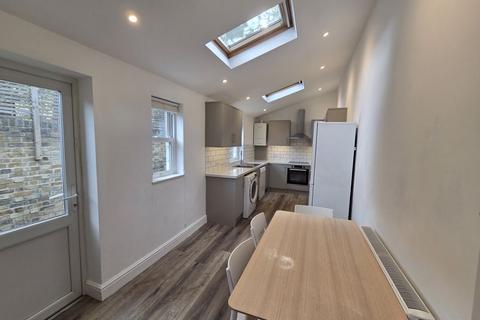 undefined, Exon Street, LONDON, SE17 2JW