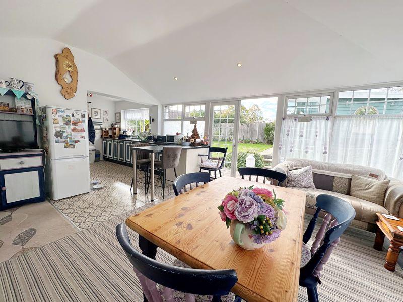 Dining/ Family room
