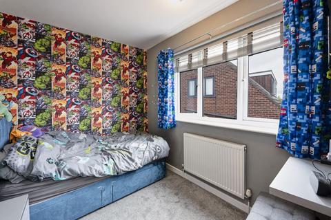 11 Dovedale Drive, Standish, Wigan, WN6 0LQ