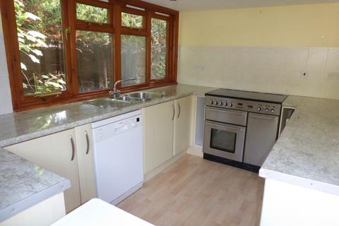 undefined, Sulhamstead Road, Burghfield, Reading