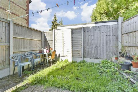 3 The Retreat, Thornton Heath, CR7 8LD