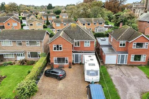 4 bedroom detached house for sale, Hall street, Crowland, PE6 0EW