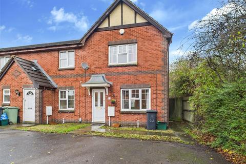 3 bedroom end of terrace house to rent, Kestrel Gardens, Quedgeley, Gloucester, GL2
