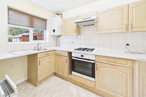 3 bedroom end of terrace house to rent, Kestrel Gardens, Quedgeley, Gloucester, GL2