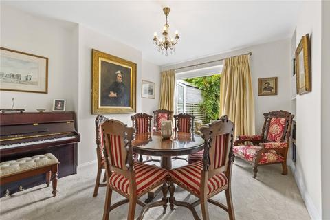 4 bedroom semi-detached house for sale, Matlock Way, New Malden