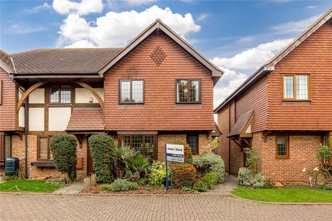 3 bedroom end of terrace house for sale, Parsonage Close, Oakley, Bedford, Bedfordshire, MK43