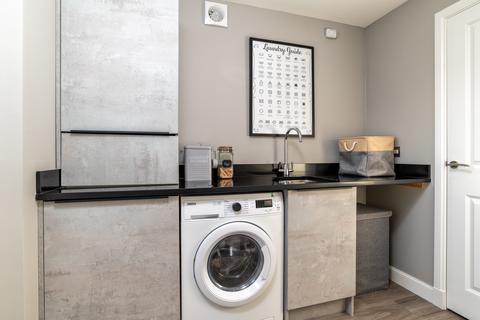 undefined, Ballater at Seven Sisters, FK7 Sequoia Grove, Cambusbarron, Stirling FK7