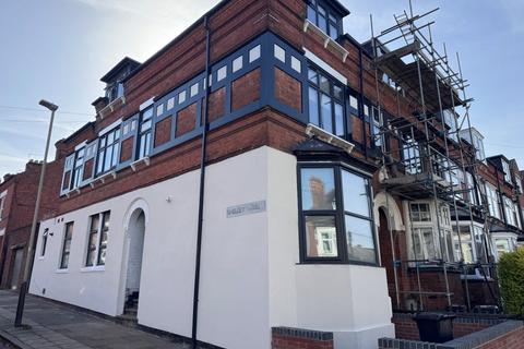 Flat to rent, Shelley Street, Leicester, LE2