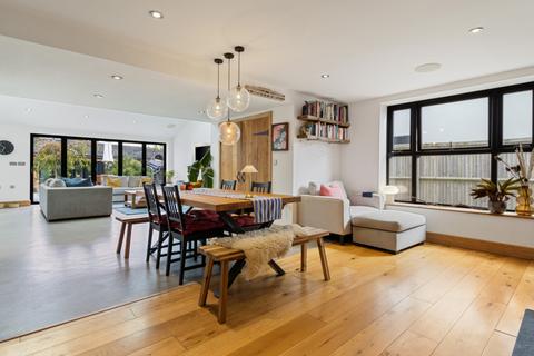 4 bedroom detached house for sale, 182 Leylands Road, Burgess Hill, RH15