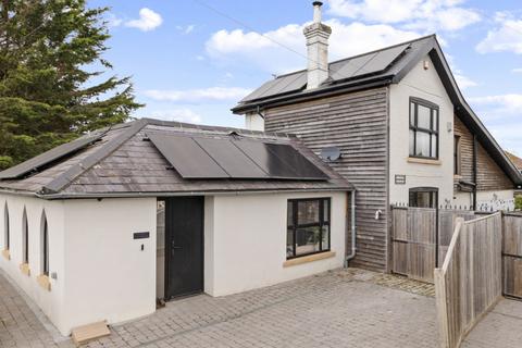 4 bedroom detached house for sale, 182 Leylands Road, Burgess Hill, RH15