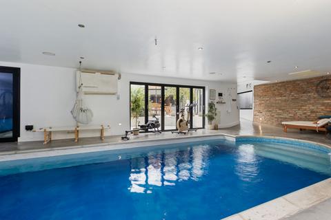 4 bedroom detached house for sale, 182 Leylands Road, Burgess Hill, RH15