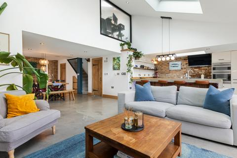 4 bedroom detached house for sale, 182 Leylands Road, Burgess Hill, RH15