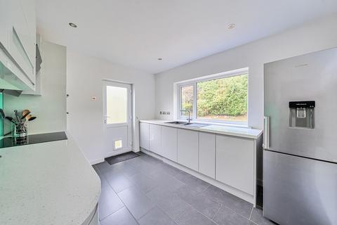 undefined, Bernard Close, Bedfordshire LU5