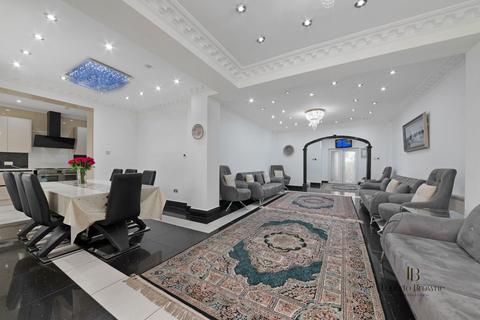 undefined, The Avenue, NW6