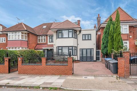 undefined, The Avenue, NW6