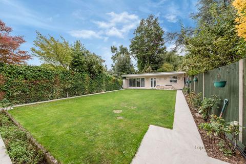 undefined, The Avenue, NW6