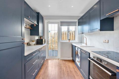 3 bedroom terraced house for sale, 58 Mountcastle Crescent, Mountcastle, Edinburgh EH8 7SB