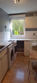 2 bedroom flat to rent, Redcliffe Road, Redcliffe Gardens NG3