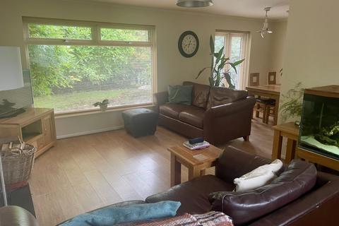 2 bedroom detached bungalow for sale, Welland Road, Upton upon Severn, WR8