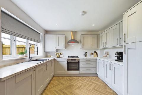 3 bedroom end of terrace house for sale, 15 Aldersey Oaks View, Beeston View, Tattenhall