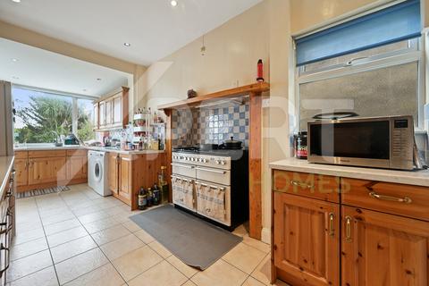 undefined, Elms Road, Harrow HA3