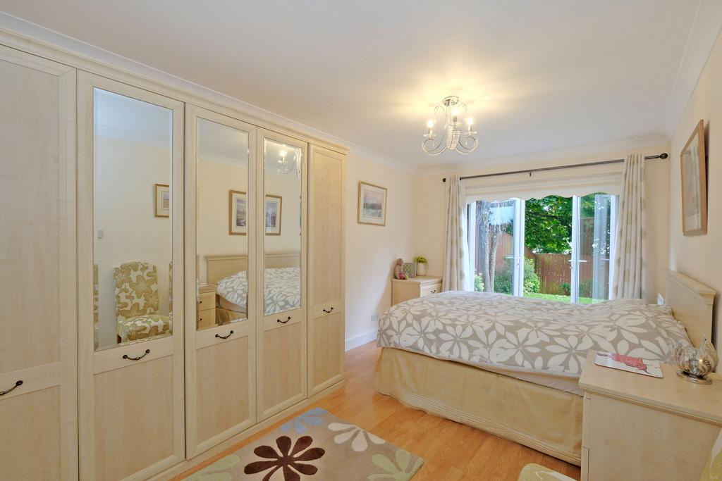 Woodlands terrace 27
