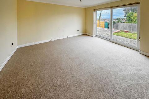 21 Chestnut Close, Flint, CH6 5YS