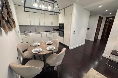2 bedroom property to rent, Charles Clowes Walk, London SW11