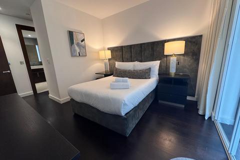 2 bedroom property to rent, Charles Clowes Walk, London SW11