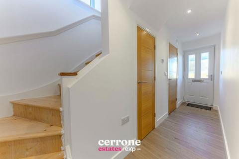 2 bedroom detached house for sale, Bromsgrove B61
